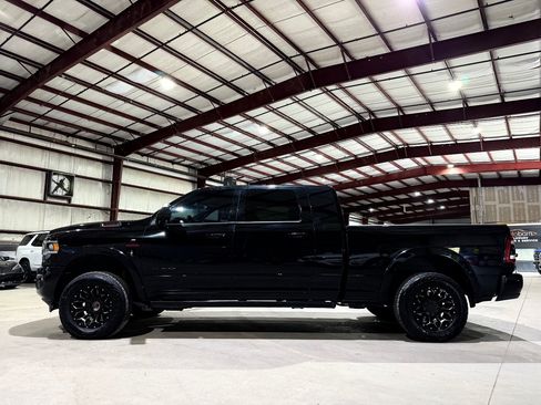Used 2019 RAM 2500 Laramie AWD/4WD image 8