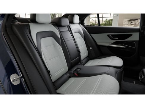 New 2026 Mercedes-Benz E 53 AMG e 4MATIC Sedan image 6
