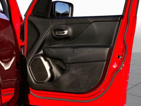 Used 2022 Jeep Renegade Sport AWD/4WD image 23