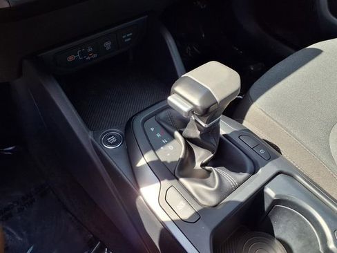 Used 2025 Kia K4 FWD image 21