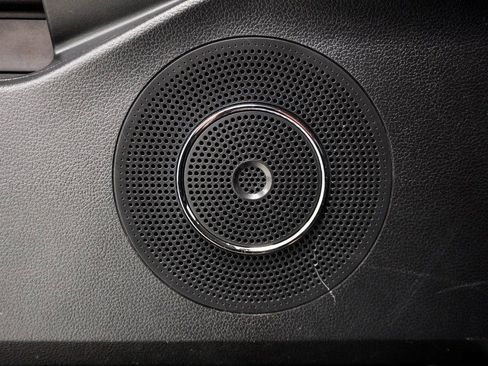 Used 2023 Ford Expedition Max XLT image 10