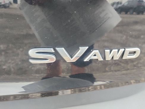 Used 2023 Nissan Rogue SV AWD/4WD image 5