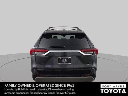 Used 2025 Toyota RAV4 XSE w/ Advanced Technology Package AWD/4WD image 8