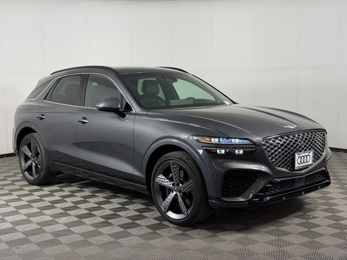 Used 2022 Genesis GV70 3.5T Sport w/ Sport Prestige Package image 7