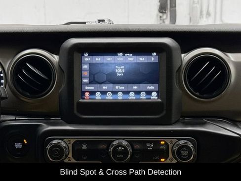 Used 2021 Jeep Wrangler Unlimited Sport AWD/4WD image 21