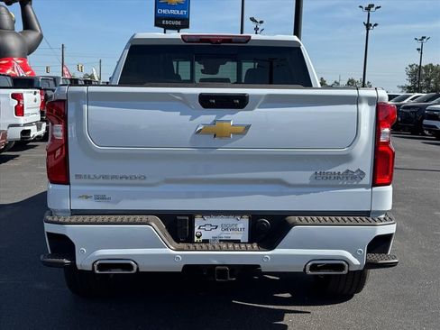 New 2026 Chevrolet Silverado 1500 High Country AWD/4WD image 4