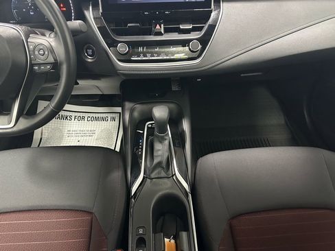 Used 2025 Toyota Corolla SE w/ SE Premium Package image 36
