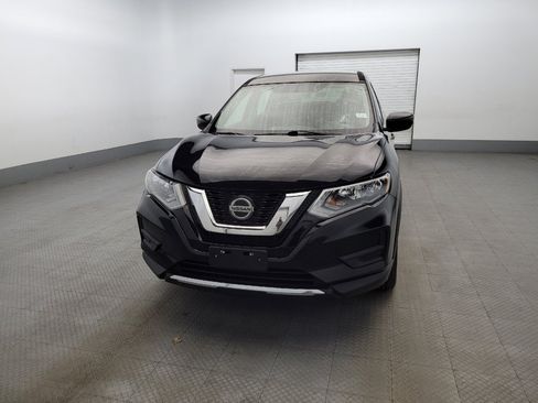 Used 2018 Nissan Rogue S image 15