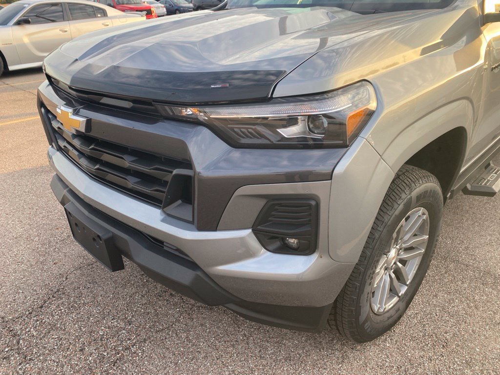 Used 2025 Chevrolet Colorado LT w/ LT Convenience Package AWD/4WD image 19