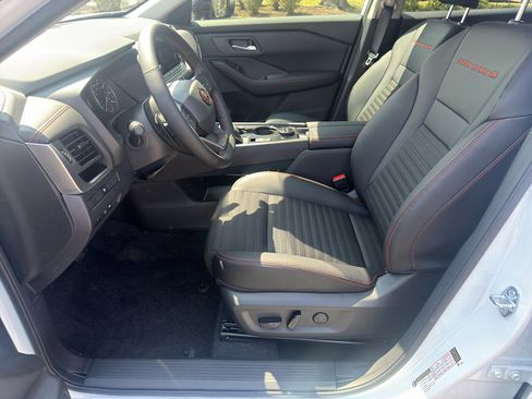 New 2026 Nissan Rogue SV image 15