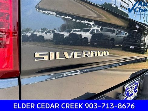Used 2021 Chevrolet Silverado 1500 LT RWD image 8