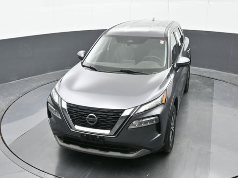Used 2021 Nissan Rogue SV image 42