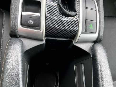 Used 2020 Honda Civic Sport image 25