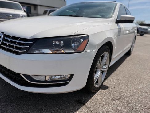 Used 2014 Volkswagen Passat TDI SE image 10