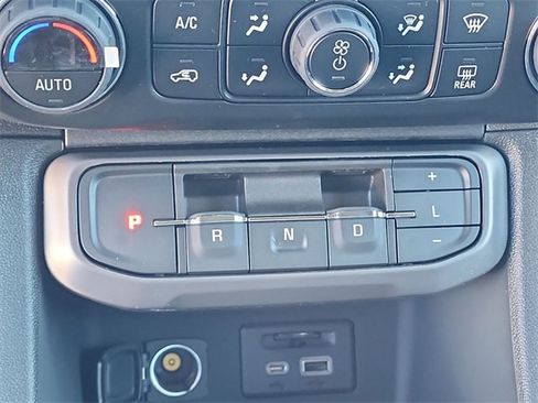 Used 2023 GMC Acadia AT4 w/ Technology Package image 14