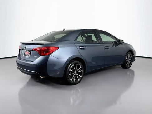 Used 2017 Toyota Corolla XSE FWD image 5