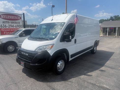 Used 2023 RAM ProMaster 2500 FWD image 2