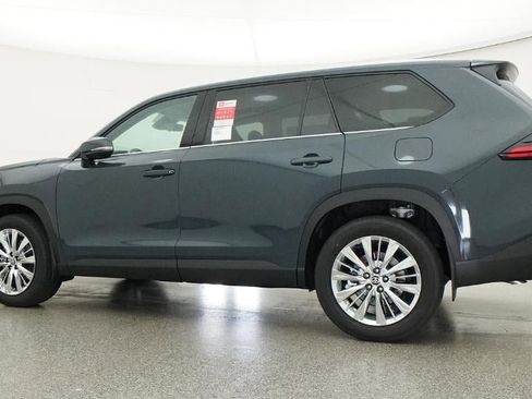 New 2026 Toyota Grand Highlander Platinum AWD/4WD image 20