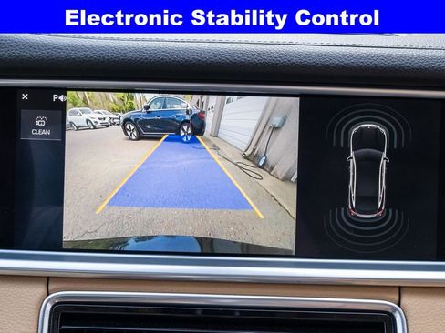 Used 2018 Porsche Panamera RWD image 20