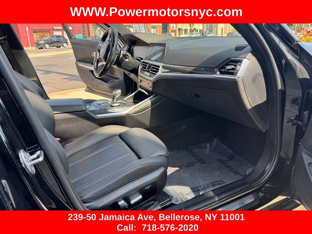 Used 2019 BMW 330i xDrive Sedan w/ Driving Assistance Package AWD/4WD image 26