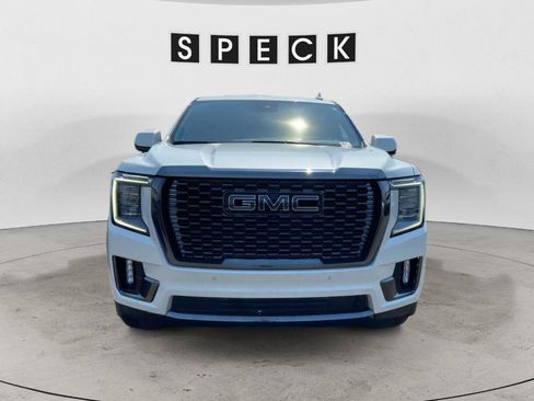 Used 2023 GMC Yukon Denali Ultimate w/ LPO, Floor Liner Package AWD/4WD image 4