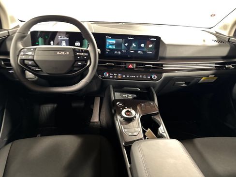 Certified 2026 Kia Sportage S AWD/4WD image 4