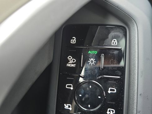 New 2025 Audi Q5 Prestige image 24