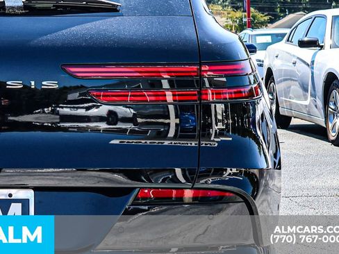 Used 2024 Genesis Electrified GV70 Advanced image 15