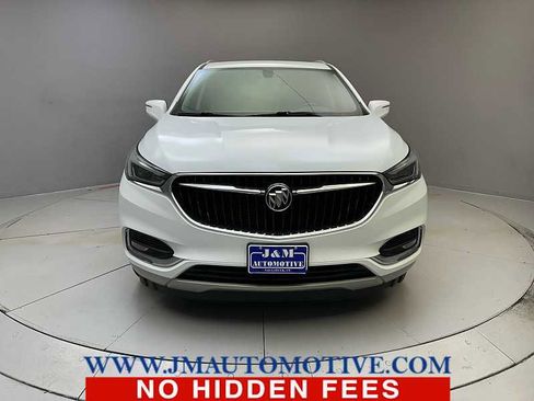 Used 2021 Buick Enclave Essence image 8