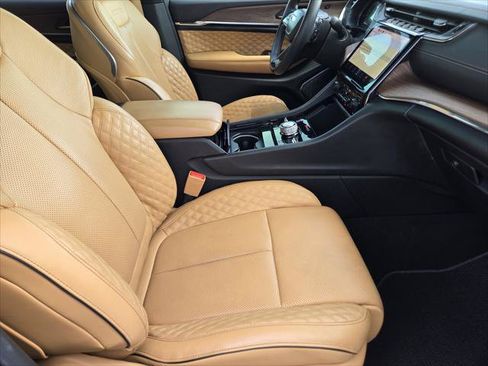 Certified 2023 Jeep Grand Cherokee L Summit w/ Advanced Protech Group IV AWD/4WD image 16