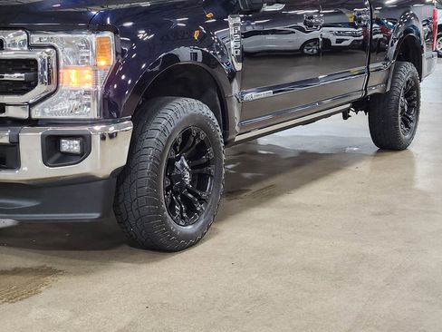 Used 2021 Ford F250 Lariat w/ Lariat Ultimate Package AWD/4WD image 17