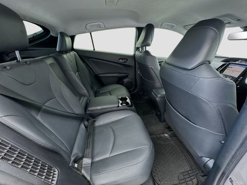 Used 2019 Toyota Prius Prime Advanced w/ Carpet Mat Package FWD image 17