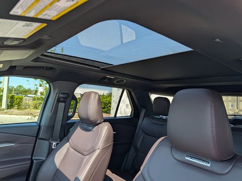 New 2026 Ford Explorer Platinum image 31