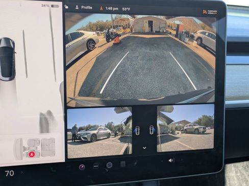 Used 2023 Tesla Model 3 Standard Range image 22