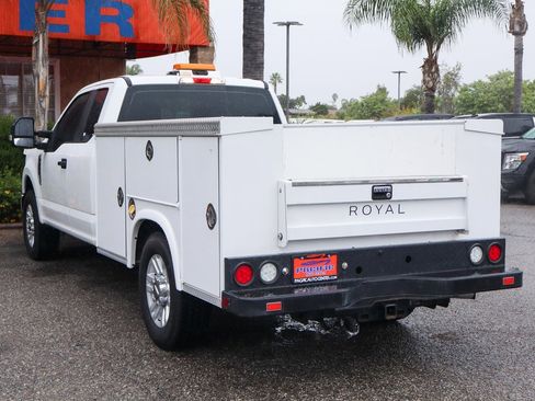 Used 2019 Ford F250 XL w/ STX Appearance Package image 7