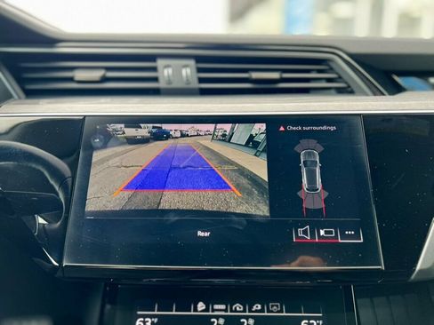 Used 2024 Audi Q8 e-tron Premium AWD/4WD image 25