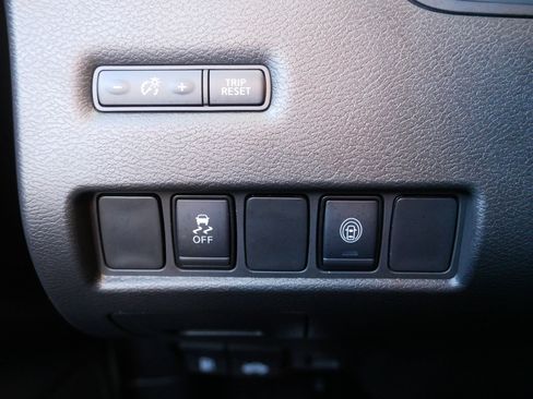 Certified 2024 Nissan Murano SV w/ SV Midnight Edition Package image 26