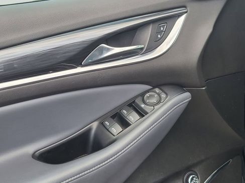 Used 2024 Buick Enclave Essence w/ Technology Package image 21