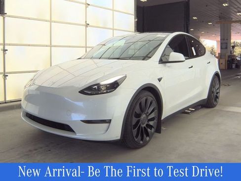 Used 2023 Tesla Model Y Performance image 1