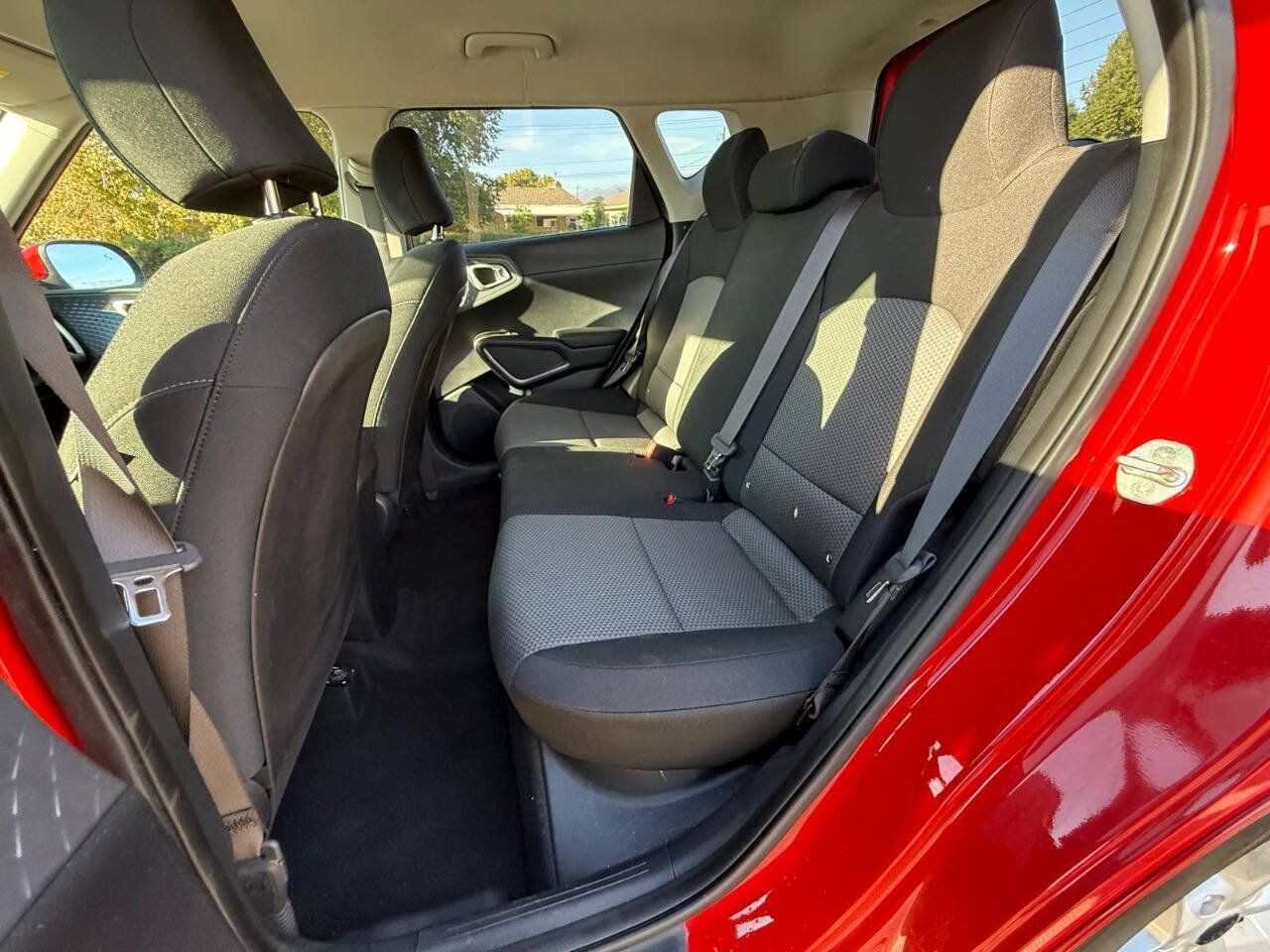 Used 2020 Kia Soul S FWD image 11
