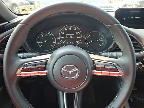 Used 2023 MAZDA MAZDA3 s FWD image 21