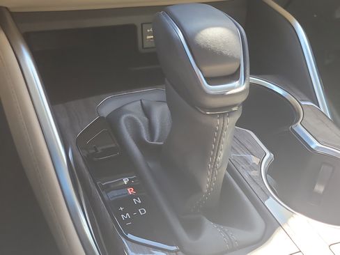 Certified 2025 Toyota Highlander Limited image 30