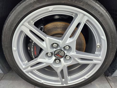 Used 2022 Chevrolet Corvette Stingray Premium Conv w/ Z51 Performance Package image 58