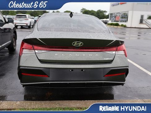 Certified 2026 Hyundai Elantra Limited FWD image 19