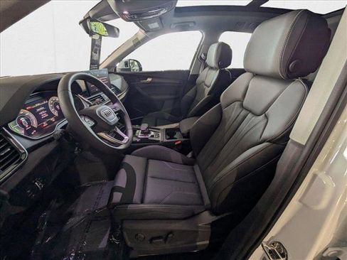 New 2025 Audi Q5 e Premium Plus image 4