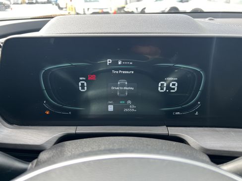 Used 2023 Kia Telluride EX X-Line image 28