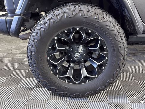 Used 2021 Jeep Wrangler Unlimited Rubicon 4xe w/ Cold Weather Group image 12