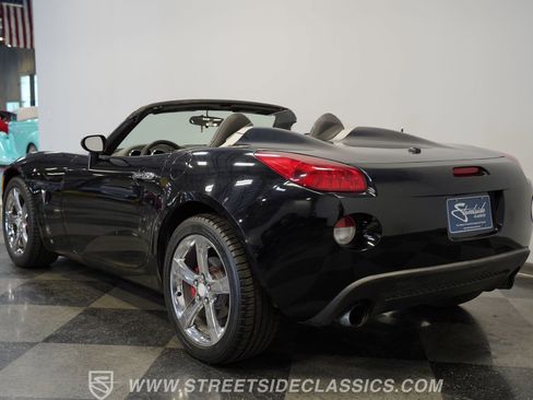 Used 2007 Pontiac Solstice GXP w/ Premium Package RWD image 10
