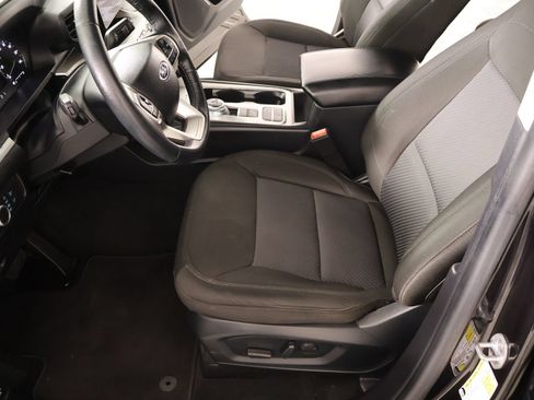 Used 2022 Ford Explorer XLT RWD image 11