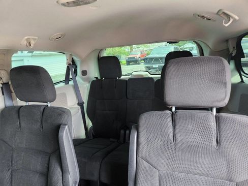Used 2016 Dodge Grand Caravan SE w/ Quick Order Package 29E SE FWD image 15
